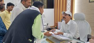BiharNews More than 60 cases were heard in the District Magistrate's public court