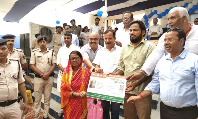 Bihar News:-जिलाधिकारी ने शुभई के जमालपुर टोला से डॉ. अंबेडकर समग्र सेवा अभियान की शुरुआत की