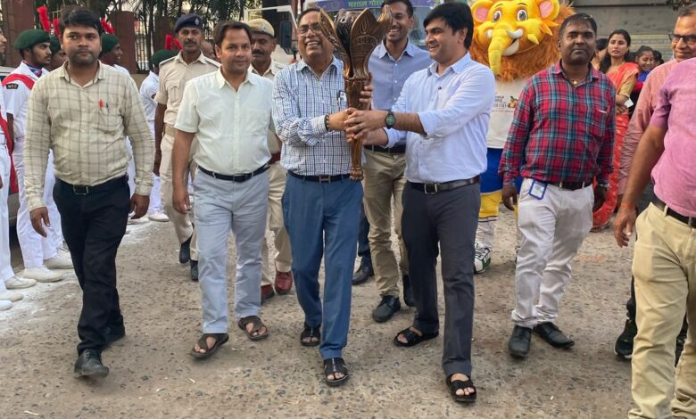 Bihar News Torch Gaurav Yatra received a grand welcome under Khelo India Youth Games Bihar 2025 Torch Tour program