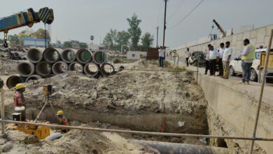Bihar News-District Magistrate inspected the sewerage work