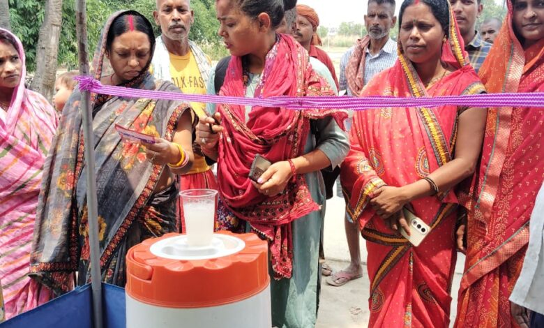 Bihar News-Rajapakar-- Block livelihood office has opened a Neera counter at Bhathadasi Chowk of Rajapakar North Panchayat and Tinmohani Chowk ahead of Rajapakar High School Chowk.