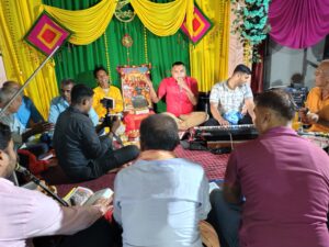 Bihar News-Rajapakar. Sundarkand Paath was organized at the residence of Amarnath Singh in Damodarpur village of the block area before the auspicious marriage of his daughter
