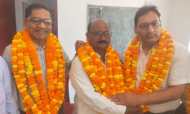 Pratapgarh News: Primary School Teachers Association election concluded in development block Mandhata