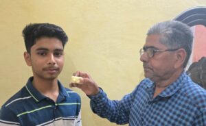 अंबेडकरनगर न्यूज़: शाहिद रजा अब्बास ने रेडियंट अकादमी में लाया स्थान, वरिश्ठ आईएएस नेता