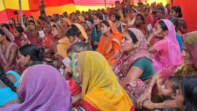 Bihar News-In the Mahila Samvad program, information about government schemes is being provided through video films and leaflets. Beneficiary women are sharing their experiences as well as expressing their aspirations