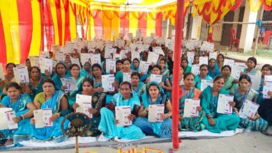 Bihar News- Women's dialogue program is being provided through video films and leaflets