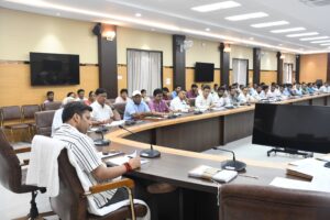 Prayagraj News: Review meeting of Hon'ble Chief Minister Dashboard, IGRS and development programs concluded under the chairmanship of District Magistrate