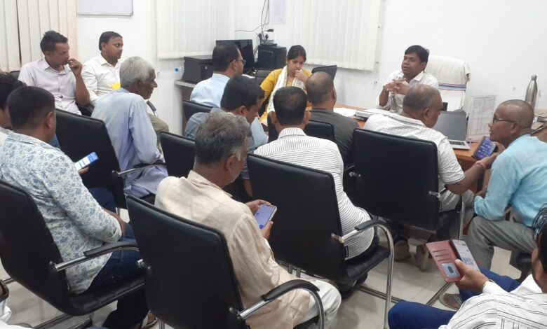 Bihar News-Rajapakar-Ayushman Card camp was organized in the block office auditorium