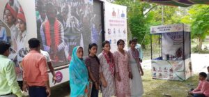 Bihar News-Rajapakar-- Women's dialogue program was organized by Mahila Jeevika Gram Sangathan in the Tuesday market complex located in Rajapakar Southern Panchayat.