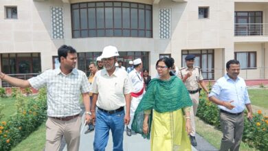 Bihar News-District Magistrate inspected the Buddha Smriti Stupa under construction in Vaishali Speedy the finishing work: District Magistrate