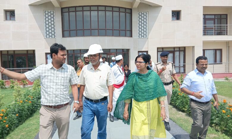 Bihar News-District Magistrate inspected the Buddha Smriti Stupa under construction in Vaishali Speedy the finishing work: District Magistrate