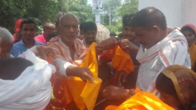 Bihar News-Rajapakar-- A person died tragically in a road accident at 7 pm on Saturday in Barua Bahuara village of Baranti police station area