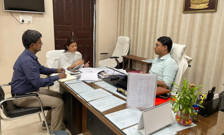 Bihar News उप विकास आयुक्त की अध्यक्षता में स्वीप एवं एमसीएमसी कोषांग द्वारा किए जा रहे कार्यों की समीक्षात्मक बैठक संपन्न