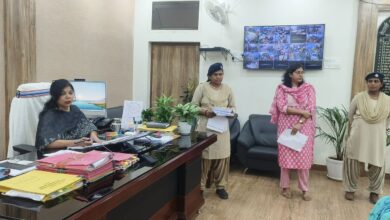 Bihar News- An interview (Janata Darbar) program with the common people was organized in the office room of the District Officer, Vaishali.