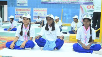 Bihar News-Today on the occasion of World Yoga Day, a yoga camp was organized in Vaishali district under voter awareness