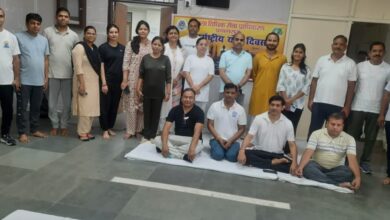 Prayagraj News: Yoga camp organized on the occasion of International Yoga Day in the district court premises