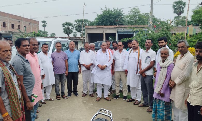 Bihar News- Rajapakar --- Panchayat wise booth committee meeting was held in Narayanpur Bujurg Panchayat and Bakhri Barai Panchayat of the block area