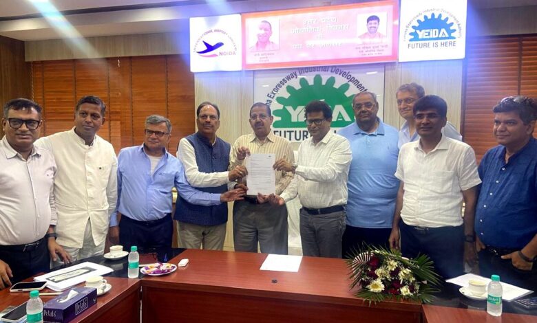 Agra News: Mega footwear and leather park will be built near Jewar airport, Agra's shoe industry will get a new boost