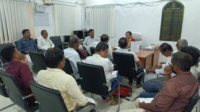 Bihar News-राजापाकर आगामी विधानसभा चुनाव की तैयारी को लेकर गुरुवार को राजापाकर प्रखंड कार्यालय के सभागार  में डीसीएलआर महनार मेघा कश्यप की अध्यक्षता में बीएलओ के साथ महत्वपूर्ण बैठक आयोजित की गई