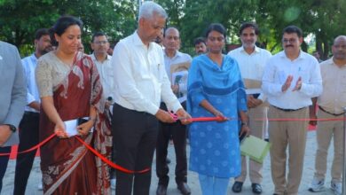 Agra News : EV era begins at Chowpatty, Divisional Commissioner inaugurates charging station