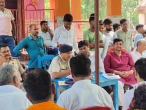 Bihar News-Rajapakar-- A peace committee meeting was organised under the chairmanship of Video Anand Prakash in the police station premises of Rajapakar to maintain peaceful order during the Moharram festival.