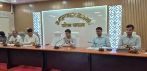 BiharNews Patients should get the benefit of ambulance easily: District Officer