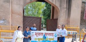 Prayagraj News: Under Groundwater Week, information related to water conservation and storage was given to the public