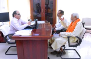 Lucknow News: Chief Electoral Officer heard 25 registered unrecognized political parties