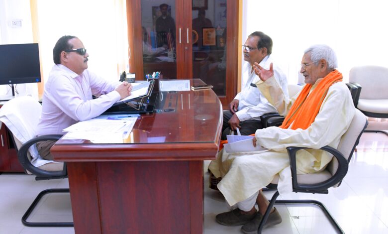 Lucknow News: Chief Electoral Officer heard 25 registered unrecognized political parties