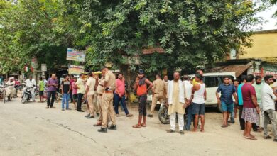हुसैनपुर खुर्द बाजार में अनियंत्रित स्कार्पियो का कहर, दुकानदार की मौत – तीन राहगीर गंभीर