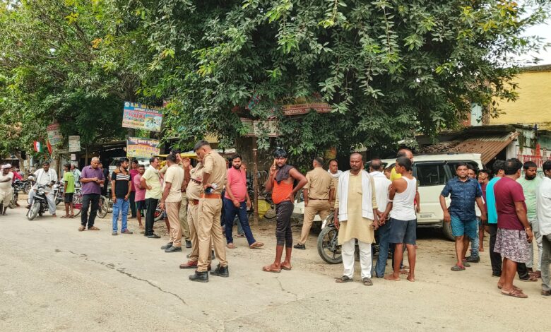 हुसैनपुर खुर्द बाजार में अनियंत्रित स्कार्पियो का कहर, दुकानदार की मौत – तीन राहगीर गंभीर
