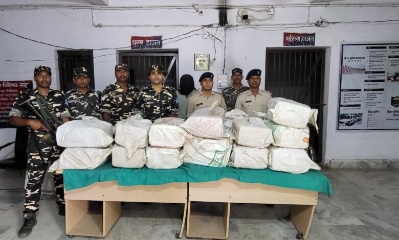 BiharNews Smuggler arrested with about 184 kg of Raja on India Nepal border, one Sumo seized