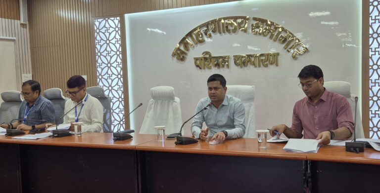 Bihar News Doctors' weekly duty in government hospitals will now be public, District Magistrate gave strict instructions