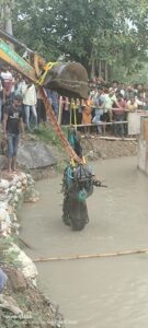 BiharNews Two bike riders fell into the under-construction canal bridge in Raxaul, one died and the other was seriously injured