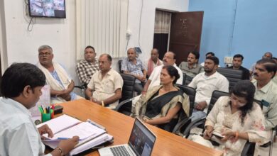 Bihar News- A meeting of all the public representatives and dignitaries of the block was organized in the auditorium of the block office for the success of the Revenue Maha Abhiyan program to be organized in all the panchayats from 16th August to 20th September.