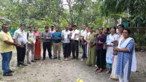 बिहार न्यूज़ : स्वतंत्रता दिवस समारोह में शामिल होकर क्षेत्र का मान बढ़ाने वाले पर्यावरणविद् महेंद्र राय सम्मानित