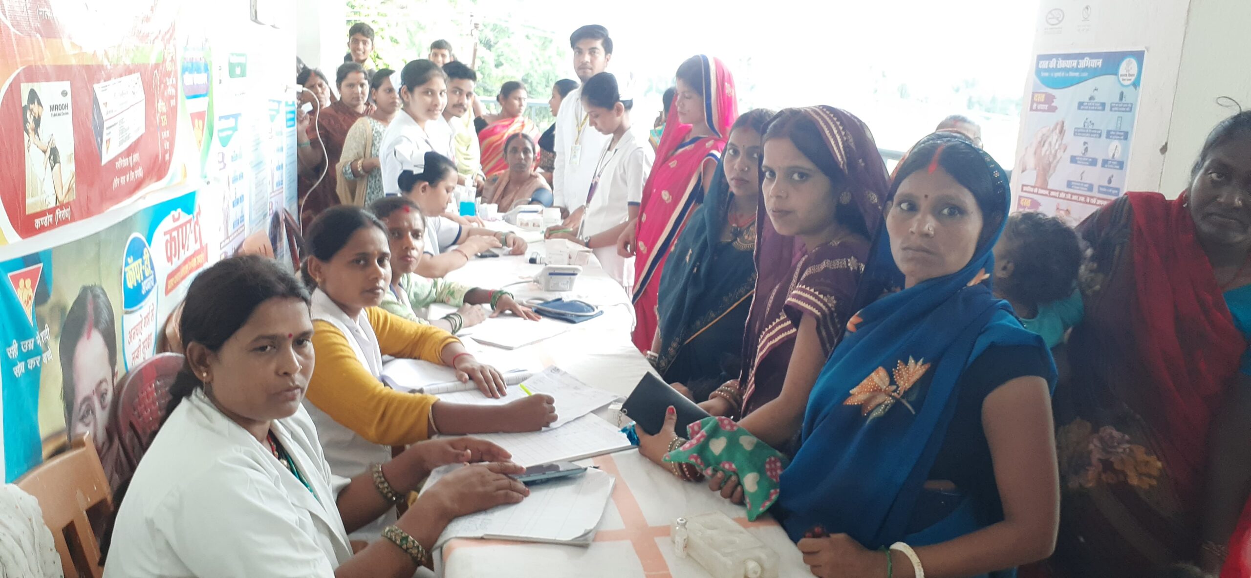 राजापाकर में प्रधानमंत्री जननी सुरक्षा योजना के तहत गर्भवती माताओं के स्वास्थ्य शिविर का आयोजन