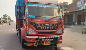 बेतिया पुलिस की बड़ी कार्रवाई: ट्रक से 200 कार्टन विदेशी शराब बरामद, चालक और सहचालक गिरफ्तार 