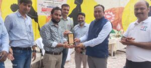 प्रयागराज में वॉलीबॉल प्रतियोगिता का हुआ आयोजन, किशोर खिलाड़ियों ने दिखाया अनुशासन और टीम भावना