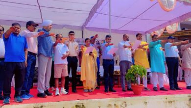 Prayagraj News: राष्ट्रीय खेल दिवस पर मुख्यमंत्री का लाइव प्रसारण, अंडर-14 हॉकी प्रतियोगिता का आयोजन