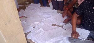 Bihar News: राजस्व महाअभियान की लापरवाही, जनता पुस्तकालय में बिखरे पड़े जमाबंदी परिपत्र