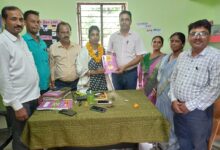 Bihar News - An honour ceremony was organised for contribution to the newly created primary school located in Gaspur Bariyarpur Panchayat.