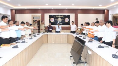 Prayagraj News: A meeting regarding the preparations for Dussehra and Durga Puja was held under the chairmanship of the District Magistrate.