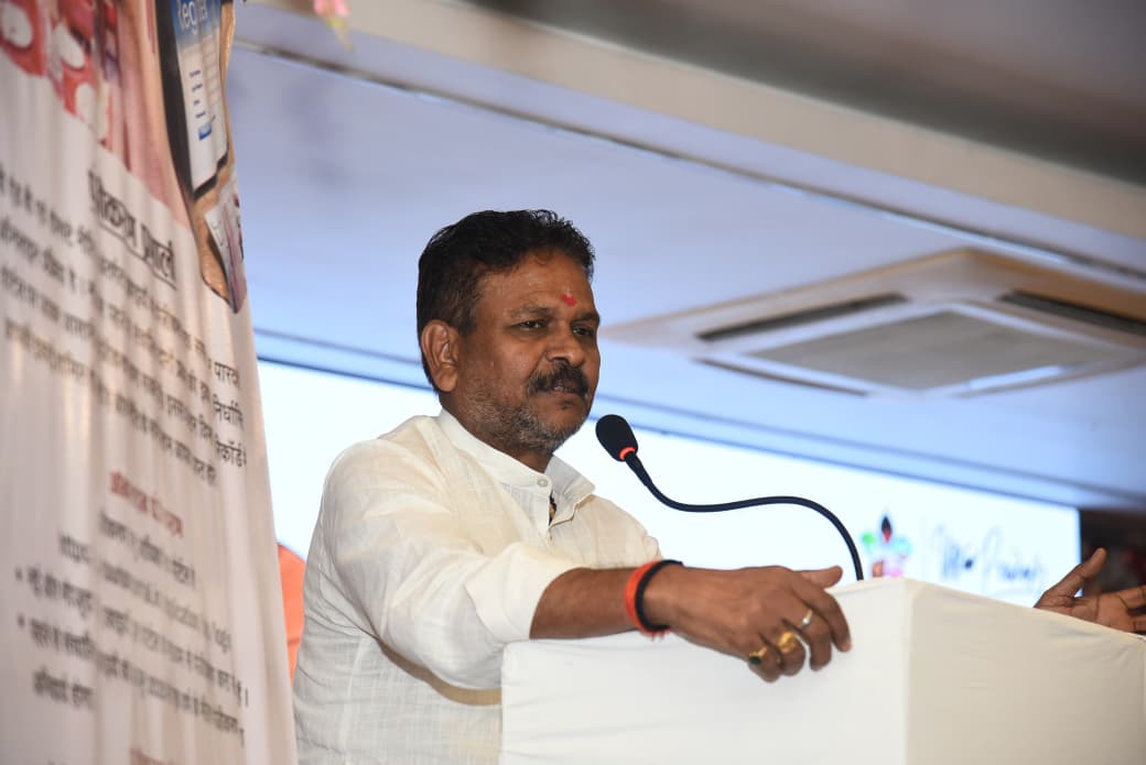Prayagraj News: Honorable Mayor suggested promoting the major tourist destinations of the district and listing the newly developed tourist destinations on the portal.