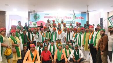 Agravansh Seva Trust has taken a unique initiative to serve the needy Agravansh brothers by connecting social workers with Agravansh people.