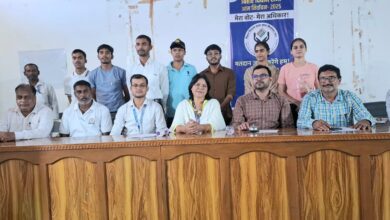 Bihar News: Students enthusiastically participate in the voter awareness campaign, pledge to vote.