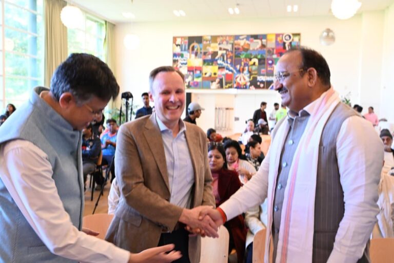 Lucknow News: Participation of Uttar Pradesh's Horticulture Minister Dinesh Pratap Singh in the Developed India Run organized in Copenhagen