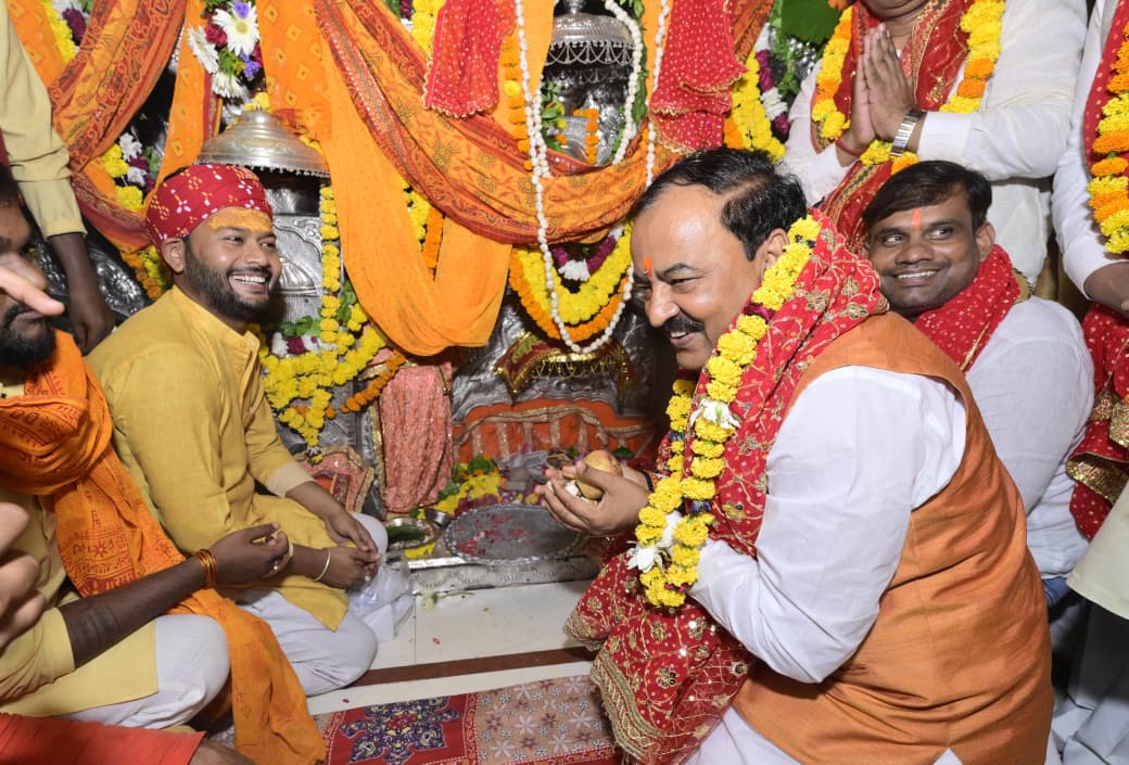 Lucknow News:उप मुख्यमंत्री श्री केशव प्रसाद मौर्य ने सिद्धपीठ मां चन्द्रिका देवी के किये दर्शन मां भगवती से सर्व कल्याण की कामना की