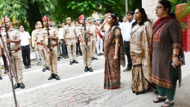 Prayagraj News: We should all imbibe the principles and thoughts of the Father of the Nation in our lives – Divisional Commissioner