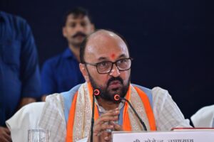 Lucknow News: Higher Education Minister Yogendra Upadhyay released four sets of books based on Mahakumbh 2025.